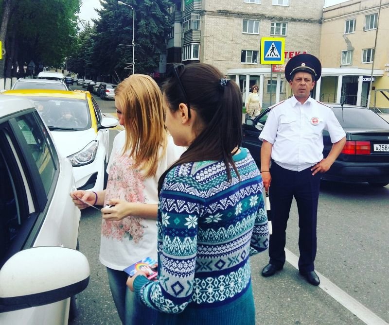 В Пятигорске прошли акции посвященные защите детей на дороге, фото-2 В Пятигорске прошли акции посвященные защите детей на дороге, фото-2