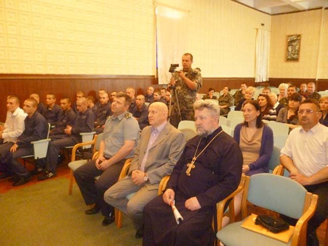 На Рівненщині неповнолітніх ув’язнених та засуджених привіт..., фото-1 На Рівненщині неповнолітніх ув’язнених та засуджених привітали з Днем захисту дітей, фото-1
