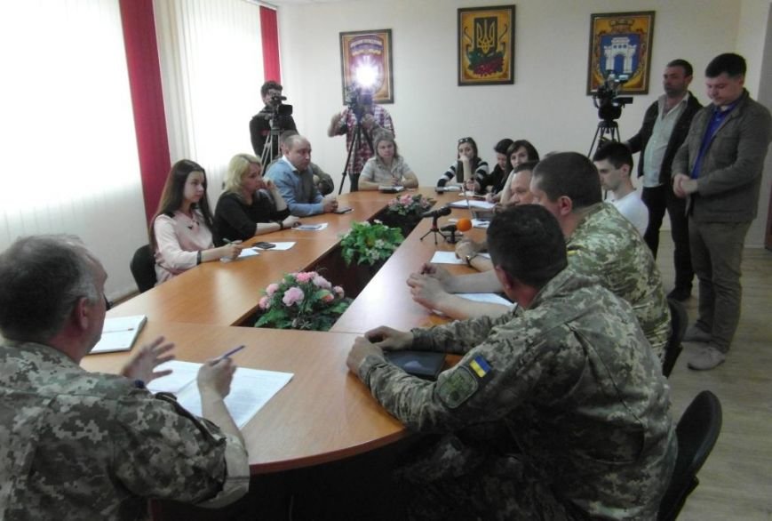 Що обговорювали рівненські військові з представниками ЗМІ?, фото-1 Що обговорювали рівненські військові з представниками ЗМІ?, фото-1