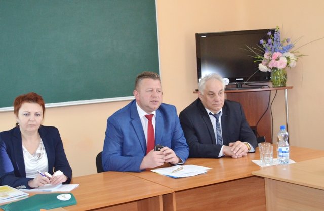 Всеукраїнський педагогічний практикум під назвою «Світ твор..., фото-1 Всеукраїнський педагогічний практикум під назвою «Світ творчості» стартував у Рівному, фото-1