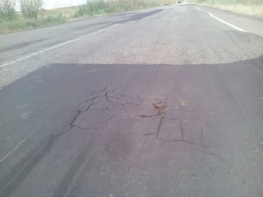 Самара трещина. Ремонт дороги в Одесской области.