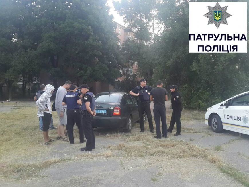 В Кировограде грабитель прятал в трусах краденные деньги (Ф..., фото-2 В Кировограде грабитель прятал в трусах краденные деньги (ФОТО), фото-2