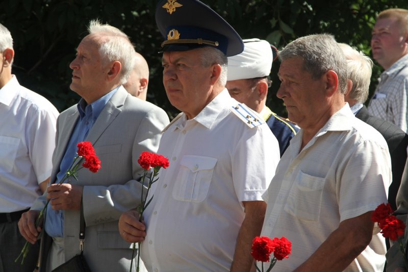 Мемориал "Шагнувшим в бессмертие" открыли в Сыктывкаре, фото-2