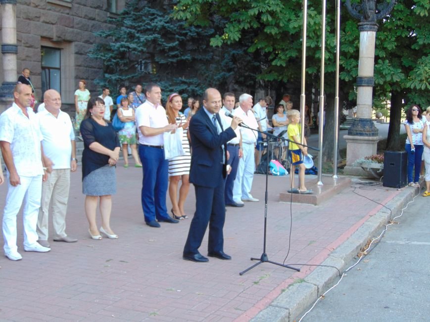 В Николаеве зажгли Олимпийский факел (ФОТО, ВИДЕО), фото-2 В Николаеве зажгли Олимпийский факел (ФОТО, ВИДЕО), фото-2