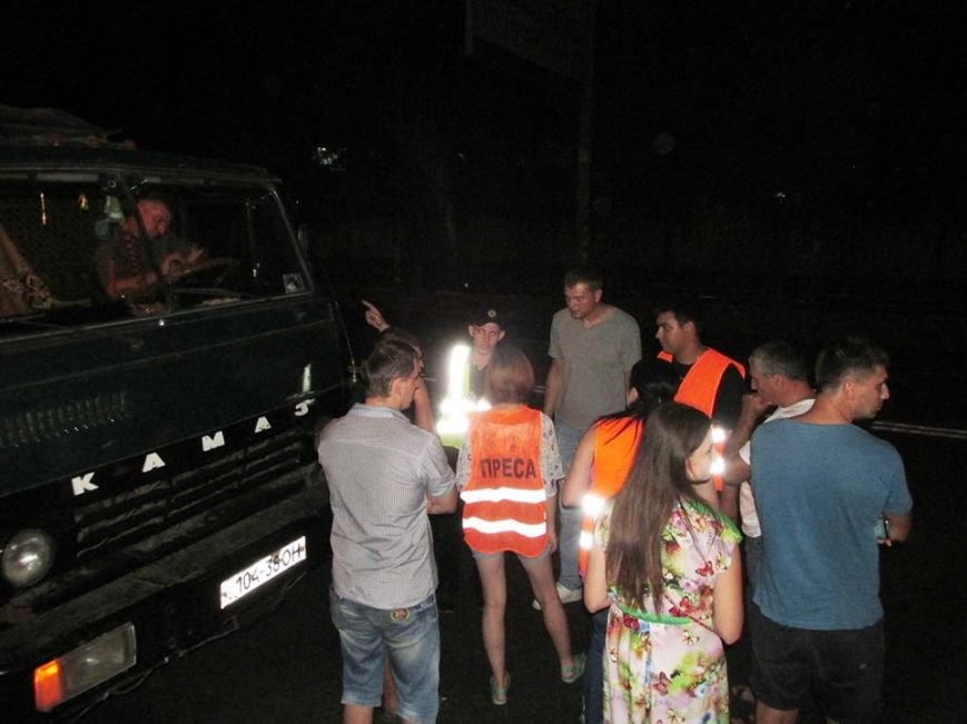 Николаевцы остановили "наплыв" крупногабаритного транспорта..., фото-4 Николаевцы остановили "наплыв" крупногабаритного транспорта в город (ФОТО), фото-4