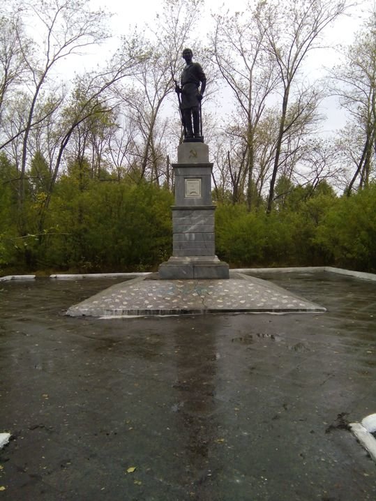 Полевские ветераны вышли на субботник, фото-10 Полевские ветераны вышли на субботник, фото-10