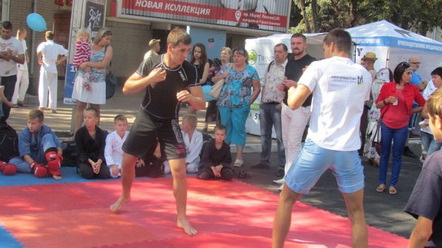 Мариупольские спортсмены демонстрировали свои таланты (ФОТ..., фото-1 Мариупольские спортсмены демонстрировали свои таланты (ФОТОРЕПОРТАЖ), фото-1