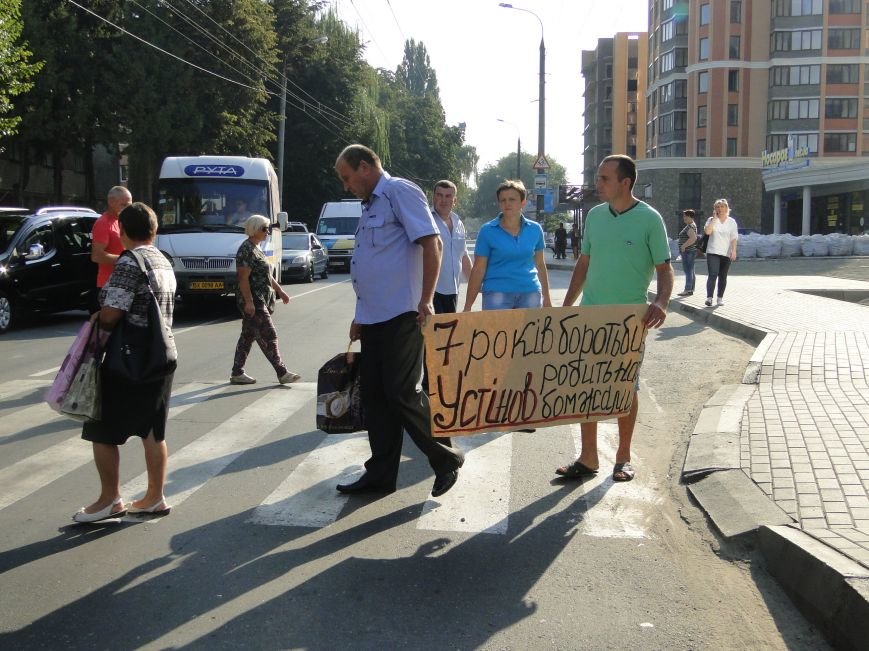 Хочеш жити - купуй: у хмельничан відбирають кімнати в гурто..., фото-1 Хочеш жити - купуй: у хмельничан відбирають кімнати в гуртожитку (Фото, відео) (Оновлено), фото-1