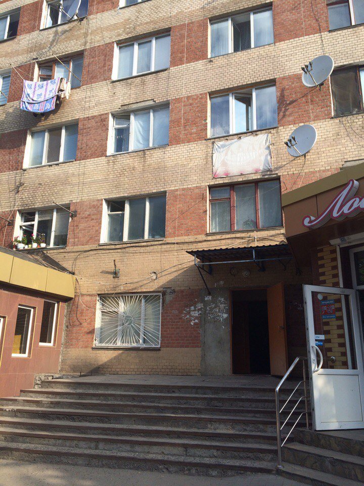 Хочеш жити - купуй: у хмельничан відбирають кімнати в гурто..., фото-2 Хочеш жити - купуй: у хмельничан відбирають кімнати в гуртожитку (Фото, відео) (Оновлено), фото-2