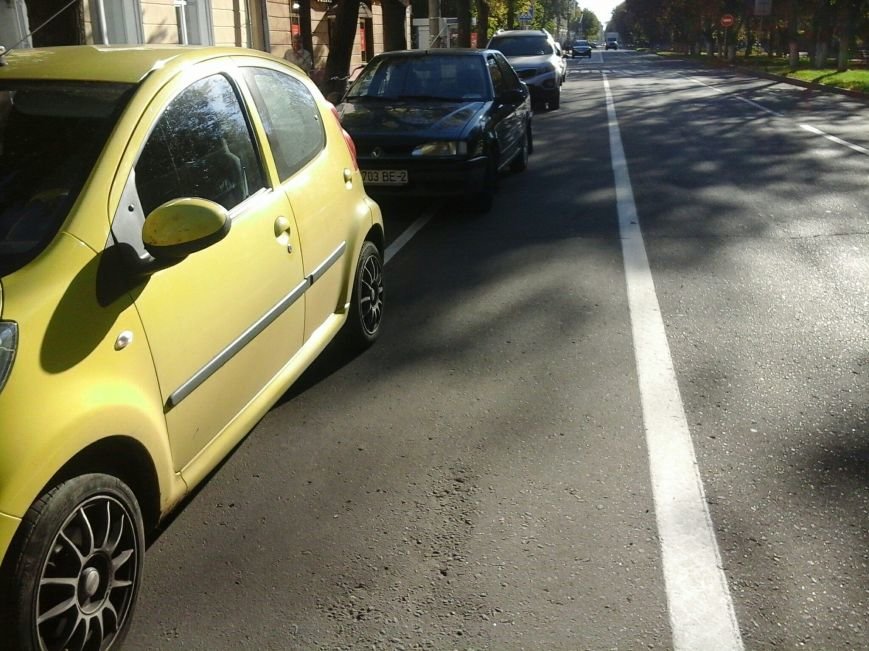Фотофакт: в Полоцке убирают бетонные «таблетки», которые защищали велодорожку от машин, фото-7