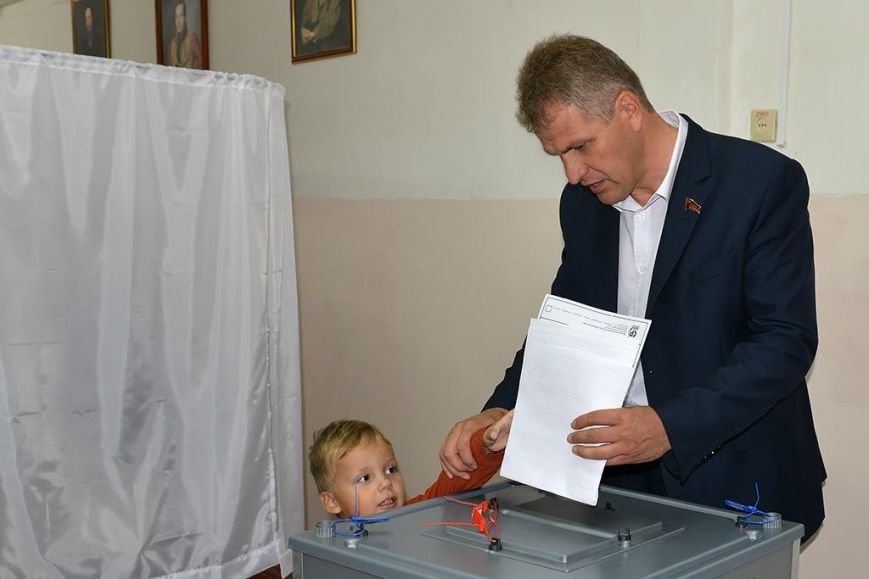 Ульяновские чиновники дружно отчитались за выборы, фото-1