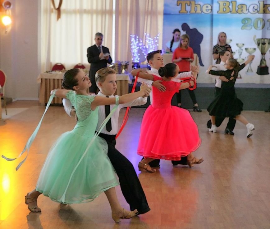 Юные звездочки «Лазурита» блистали на «Черноморском балу» (..., фото-1 Юные звездочки «Лазурита» блистали на «Черноморском балу» (фото), фото-1