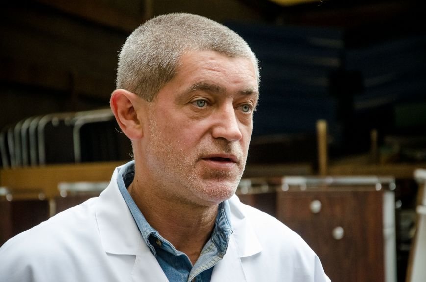 5 Така допомога вкрай важлива для лікарні, - заступник головного лі... 5 Така допомога вкрай важлива для лікарні, - заступник головного лікаря Дмитро Алейник.