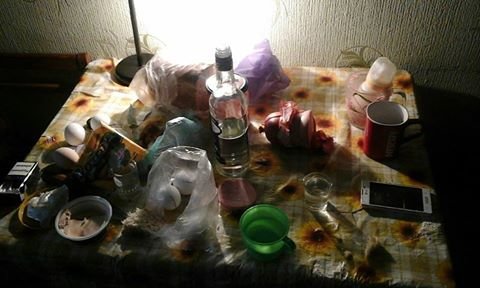 Через зловживання алкоголем у молодої конотопчанки відібрал..., фото-1 Через зловживання алкоголем у молодої конотопчанки відібрали дитину, фото-1