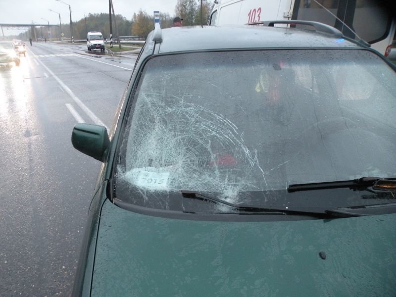 В Новополоцке Mazda 626 сбила двух сестер и мужчину: 9-летняя школьница погибла на месте ДТП. Обновлено, фото-2