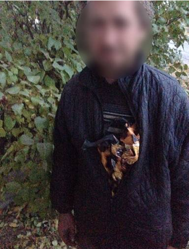 На Конотопському вокзалі затримали дівчину з наркотиками (Ф..., фото-2 На Конотопському вокзалі затримали дівчину з наркотиками (ФОТО), фото-2