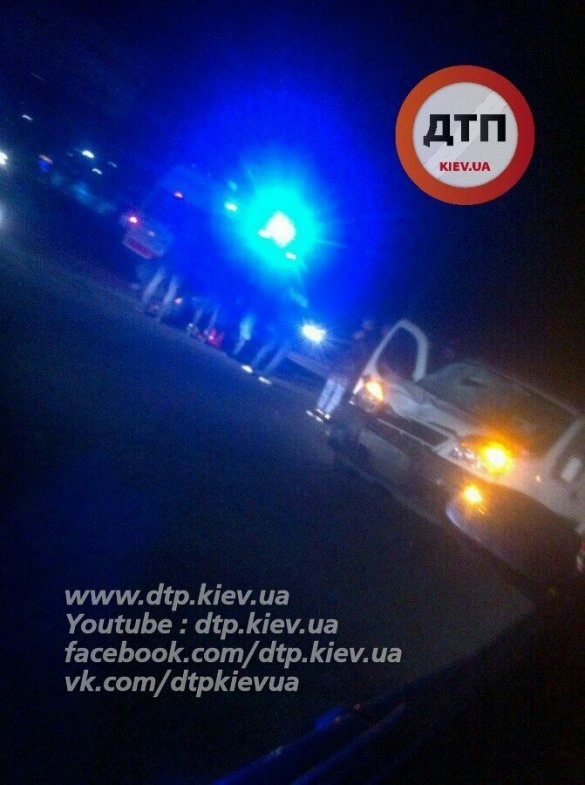 Смертельная авария на Окружной: погиб пешеход, фото-1 Смертельная авария на Окружной: погиб пешеход, фото-1