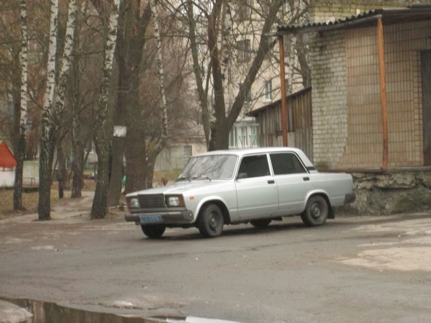 У Новограді-Волинському чоловік вкоротив віку вистрибнувши..., фото-2 У Новограді-Волинському чоловік вкоротив віку вистрибнувши з вікна 3 поверху (ФОТО), фото-2