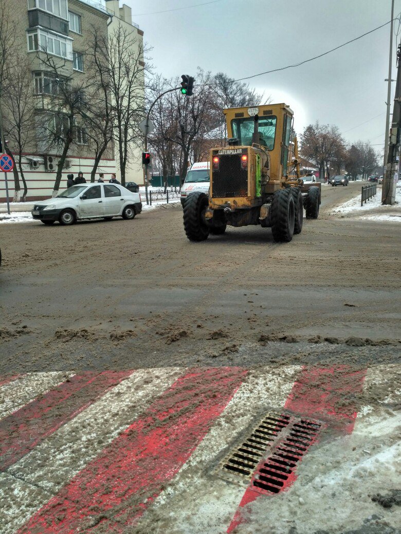Уборка снега в Вишневом: продолжение (ФОТО), фото-4 Уборка снега в Вишневом: продолжение (ФОТО), фото-4