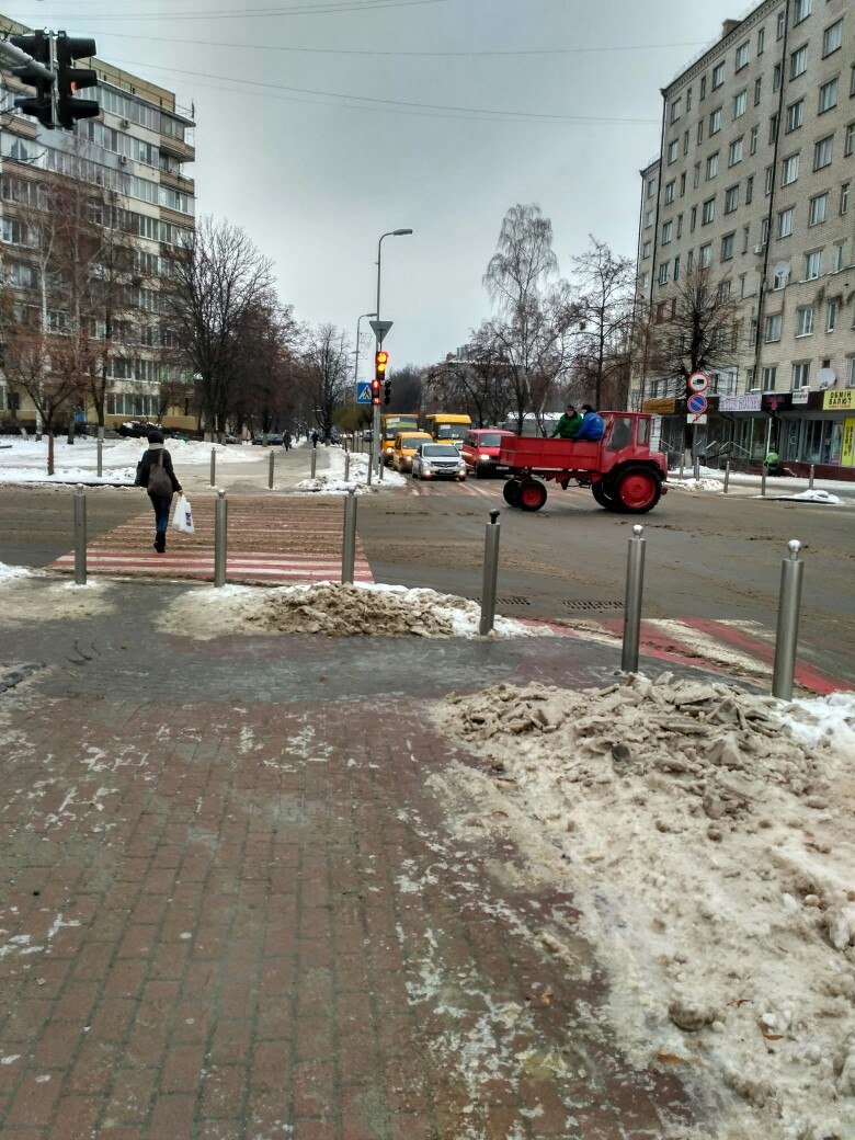 Уборка снега в Вишневом: продолжение (ФОТО), фото-11 Уборка снега в Вишневом: продолжение (ФОТО), фото-11
