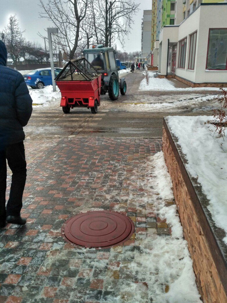 Уборка снега в Вишневом: продолжение (ФОТО), фото-12 Уборка снега в Вишневом: продолжение (ФОТО), фото-12