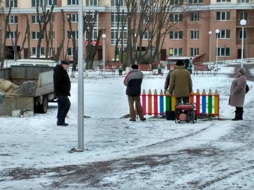 zabor vokruh det·skoy ploshchadky v vyshnevom (2) zabor vokruh det·skoy ploshchadky v vyshnevom (2)