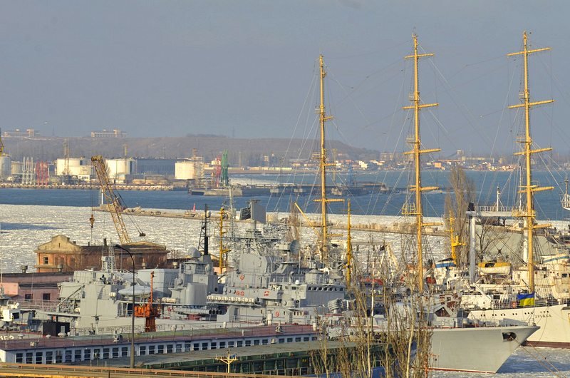В Одессе льды сковали корабли Военно-морских сил Украины (ФОТО), фото-6