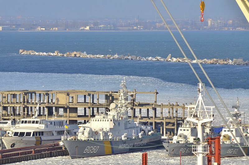 В Одессе льды сковали корабли Военно-морских сил Украины (ФОТО), фото-10