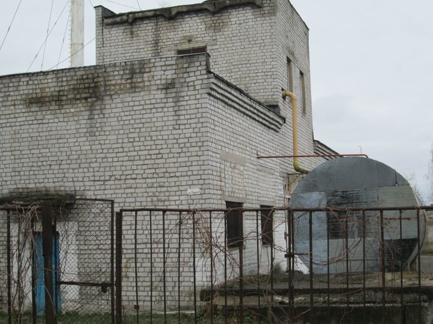 Небезпека поряд: У житловому кварталі Новограда-Волинського..., фото-2 Небезпека поряд: У житловому кварталі Новограда-Волинського виявили снаряд (ФОТО, ВІДЕО), фото-2