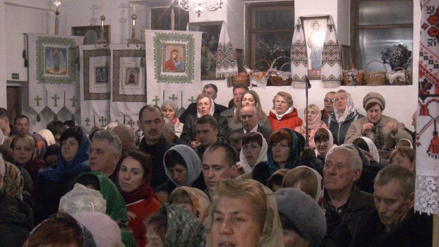 Як у Новограді-Волинському паски святили (ФОТО, ВІДЕО), фото-1 Як у Новограді-Волинському паски святили (ФОТО, ВІДЕО), фото-1