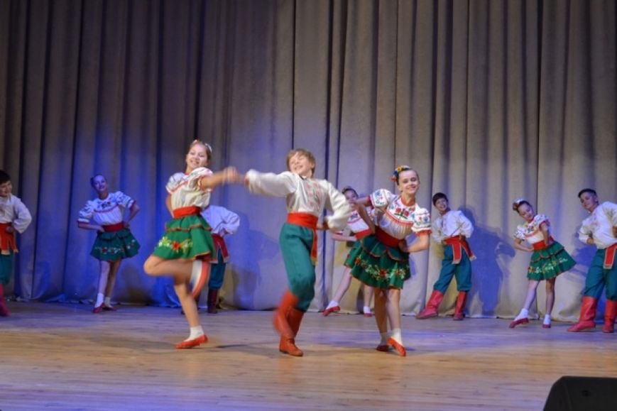 Школа мистецтв НВК №9 ім. А. Трояна святкує свій ювілей, фото-2 Школа мистецтв НВК №9 ім. А. Трояна святкує свій ювілей, фото-2