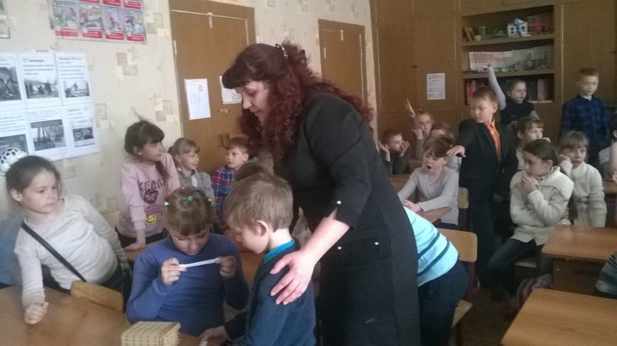 Библ. им..В. Гоголя.19.04.17 Громкие чтения. Волшебное слово В. Осе... Библ. им..В. Гоголя.19.04.17 Громкие чтения. Волшебное слово В. Осеевой