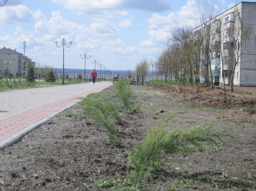 Бульвар Героев Космоса (4) Бульвар Героев Космоса (4)