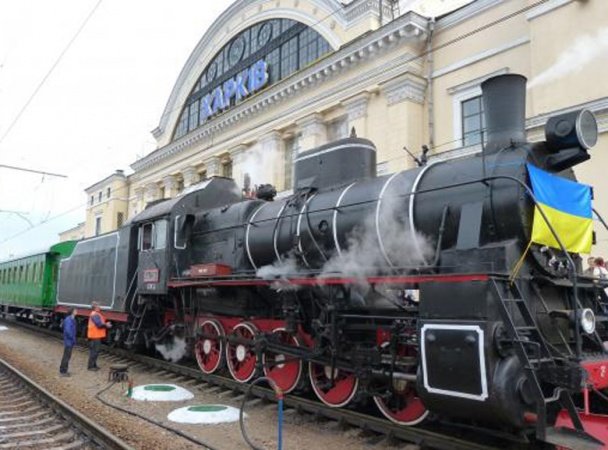 В День Победы по Харькову будет колесить ретро поезд (ФОТО), фото-2 В День Победы по Харькову будет колесить ретро поезд (ФОТО), фото-2