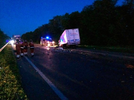 На Львівщині внаслідок жахливої аварії загинули троє людей:..., фото-1 На Львівщині внаслідок жахливої аварії загинули троє людей: фото з місця ДТП, фото-1