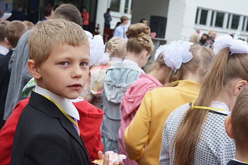В школах Новополоцка и Полоцка прозвенели последние звонки. ФОТОФАКТ, фото-8